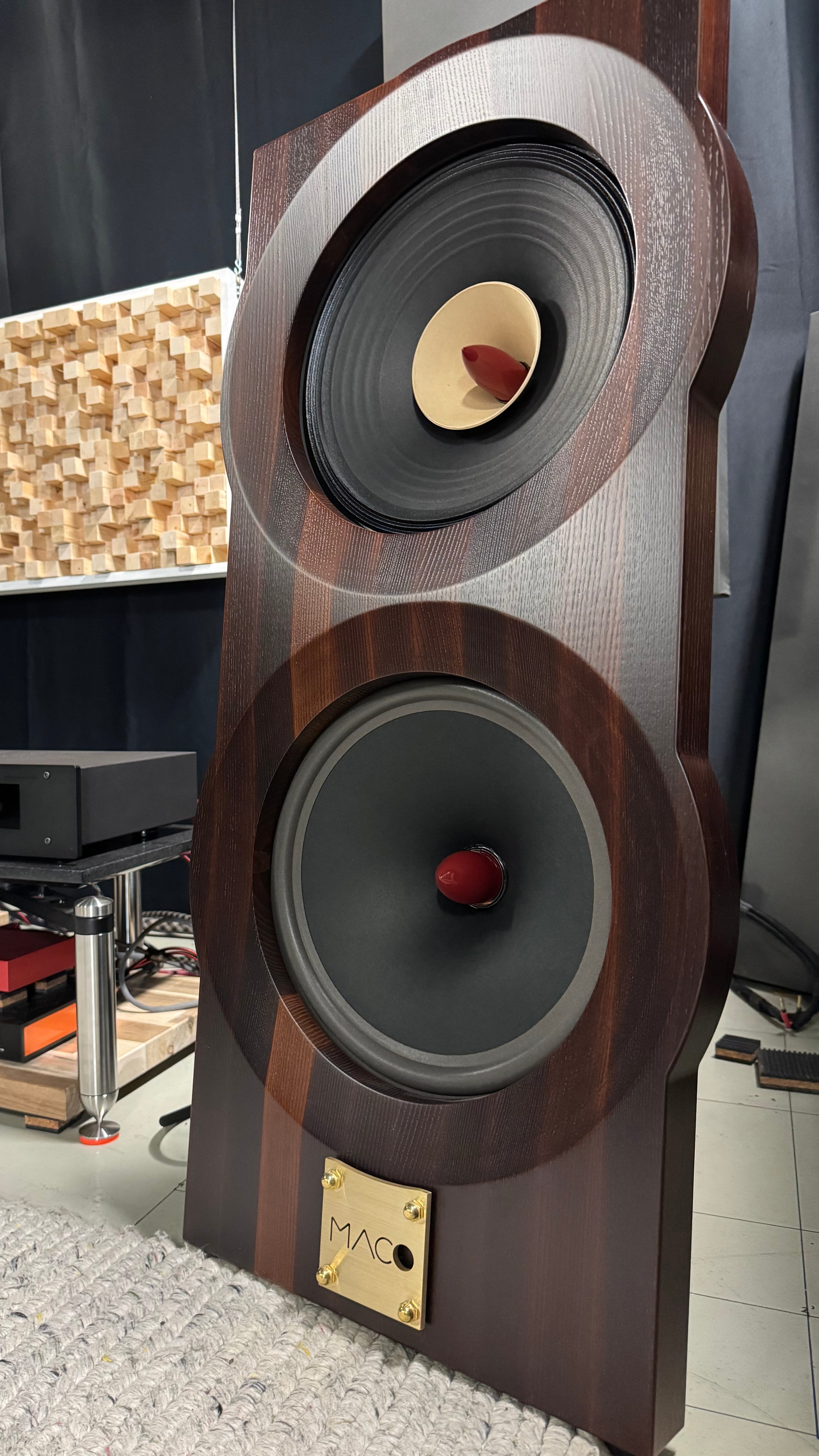 MACO MACARIAS at Madly Audio Canada