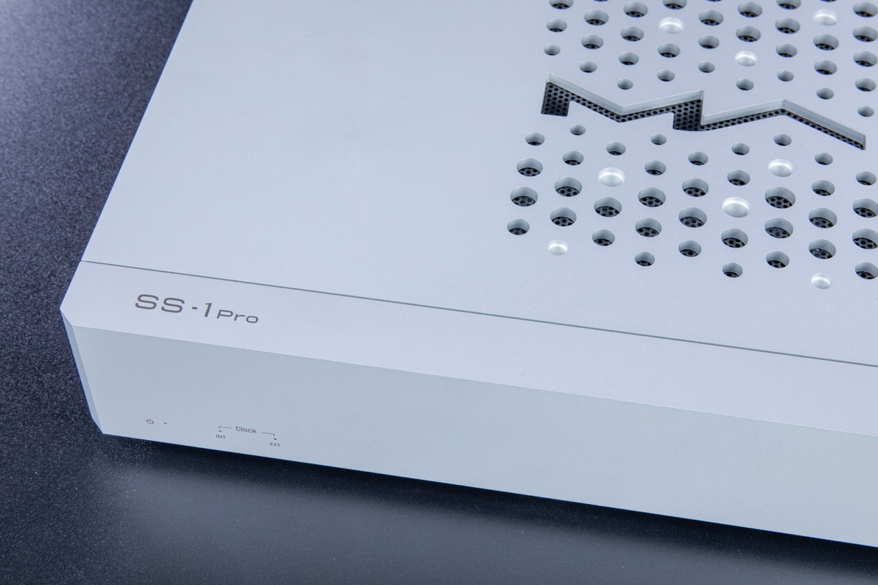 Matrix Audio SS-1 PRO Audio Grade Network Switch at Madly Audio in Canada